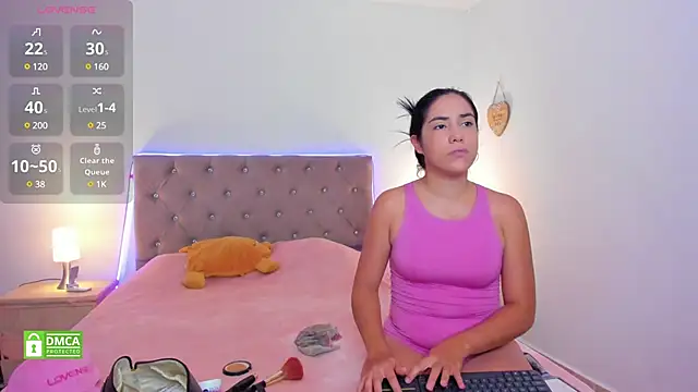 Scarlett 00  online show from January 2025 08:15:01 PM