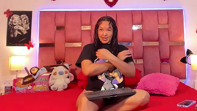 Snapshot of Betzabeth-Miller chatting on February 2026 03:07:02 AM Betzabeth-Miller online show from February 2026 03:07:02 AM