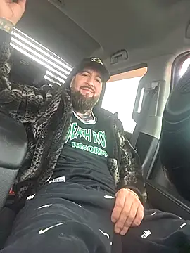 Beardedtattood online show from March 2026 12:31:01 PM