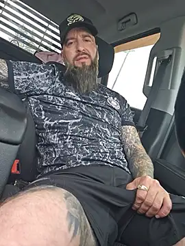 Snapshot of Beardedtattood chatting on June 2026 11:58:02 AM Beardedtattood online show from June 2026 11:58:02 AM