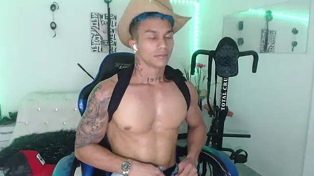 Leonard Price online show from February 2025 08:06:02 AM