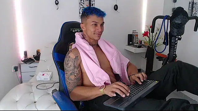 Leonard Price online show from March 2025 02:16:01 PM