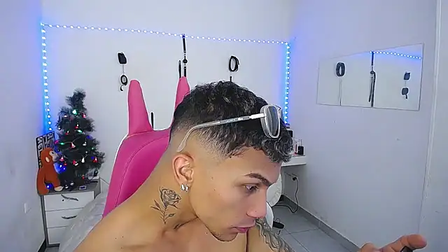 Leonard Price online show from December 2025 04:13:01 PM