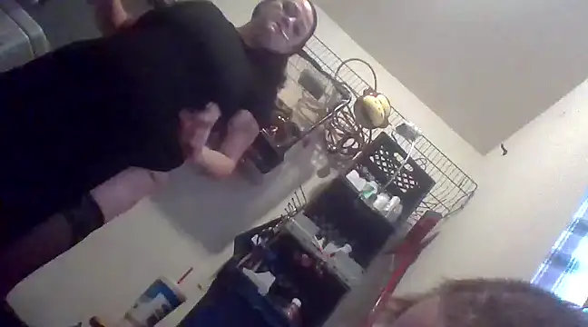 Snapshot of esadmisfit1 chatting on February 2025 06:44:02 PM esadmisfit1 online show from February 2025 06:44:02 PM