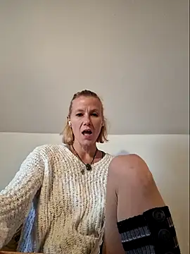 Snapshot of yola181 chatting on February 2025 04:24:02 PM yola181 online show from February 2025 04:24:02 PM