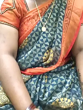 Snapshot of MaaliiiPonuTamil chatting on June 2026 01:01:02 AM MaaliiiPonuTamil online show from June 2026 01:01:02 AM