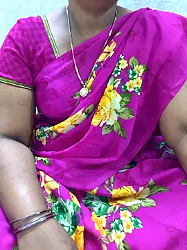 Snapshot of MaaliiiPonuTamil chatting on June 2026 02:23:01 AM MaaliiiPonuTamil online show from June 2026 02:23:01 AM