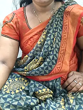 Snapshot of MaaliiiPonuTamil chatting on June 2026 01:52:02 AM MaaliiiPonuTamil online show from June 2026 01:52:02 AM