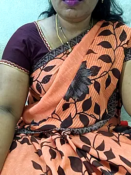 Snapshot of MaaliiiPonuTamil chatting on July 2026 02:17:02 AM MaaliiiPonuTamil online show from July 2026 02:17:02 AM