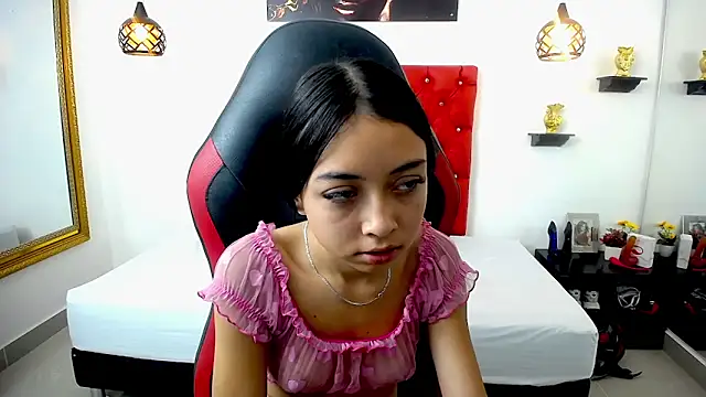 Snapshot of NathaliaSweet_11 chatting on June 2026 05:33:02 PM NathaliaSweet 11 online show from June 2026 05:33:02 PM