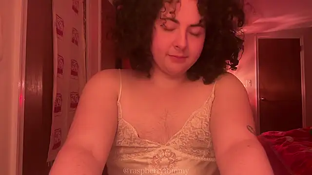 Snapshot of RaspberryTommyFTM chatting on February 2026 03:38:02 AM RaspberryTommyFTM online show from February 2026 03:38:02 AM