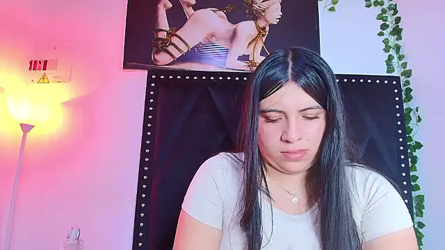 Naia x online show from January 2026 10:35:02 PM