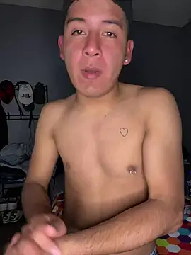 Snapshot of Oscar_Bratz chatting on December 2024 04:20:01 AM Oscar Bratz online show from December 2024 04:20:01 AM