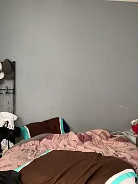 Snapshot of Oscar_Bratz chatting on February 2025 09:48:02 PM Oscar Bratz online show from February 2025 09:48:02 PM