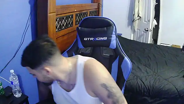 Snapshot of MasterKvn chatting on January 2025 02:58:02 AM MasterKvn online show from January 2025 02:58:02 AM