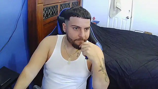 Snapshot of MasterKvn chatting on January 2025 06:49:02 PM MasterKvn online show from January 2025 06:49:02 PM