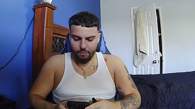 Snapshot of MasterKvn chatting on January 2025 06:21:01 PM MasterKvn online show from January 2025 06:21:01 PM