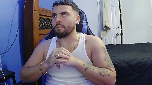 Snapshot of MasterKvn chatting on February 2025 11:11:01 PM MasterKvn online show from February 2025 11:11:01 PM