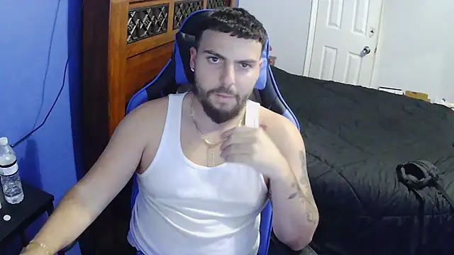 Snapshot of MasterKvn chatting on February 2025 09:05:02 AM MasterKvn online show from February 2025 09:05:02 AM