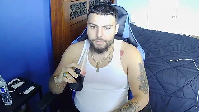 Snapshot of MasterKvn chatting on March 2025 05:39:02 PM MasterKvn online show from March 2025 05:39:02 PM