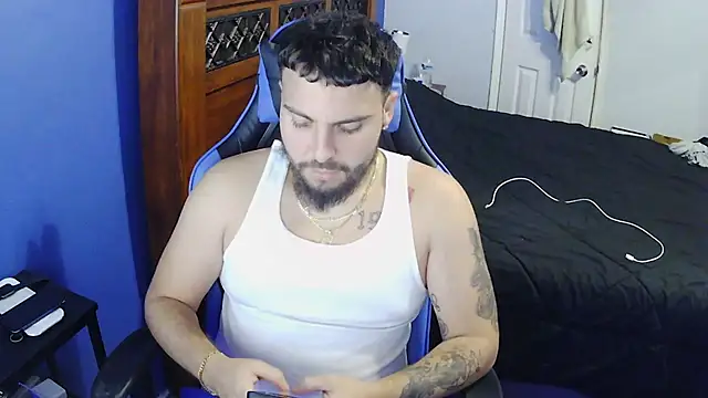 Snapshot of MasterKvn chatting on March 2025 08:37:02 AM MasterKvn online show from March 2025 08:37:02 AM