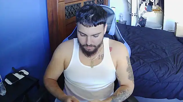 Snapshot of MasterKvn chatting on March 2025 07:27:02 PM MasterKvn online show from March 2025 07:27:02 PM