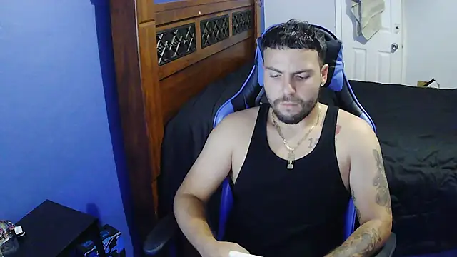 Snapshot of MasterKvn chatting on October 2025 06:15:01 AM MasterKvn online show from October 2025 06:15:01 AM