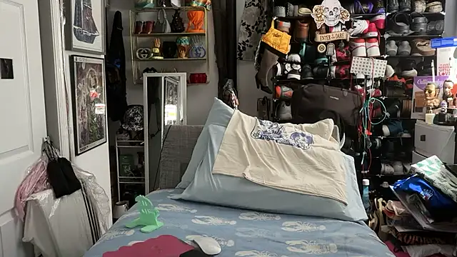 joeytatts66 online show from February 2026 03:25:02 AM