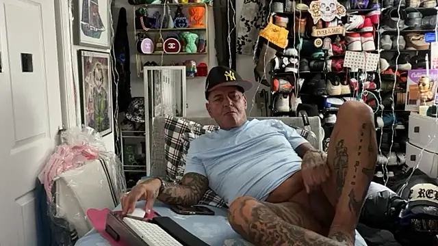 joeytatts66 online show from March 2026 05:04:01 AM