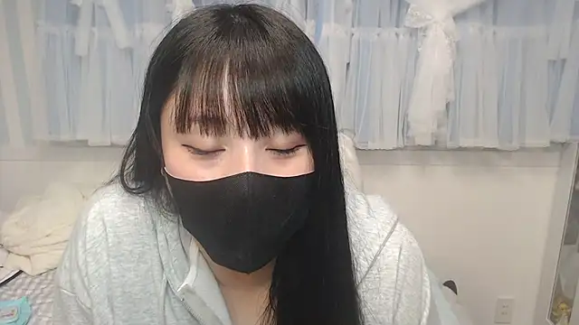Snapshot of yua0727 chatting on June 2026 02:11:01 PM yua0727 online show from June 2026 02:11:01 PM