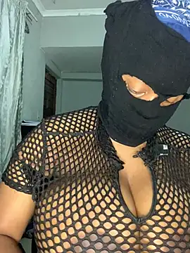 Snapshot of blackshortzbarbie chatting on February 2025 08:44:01 PM blackshortzbarbie online show from February 2025 08:44:01 PM