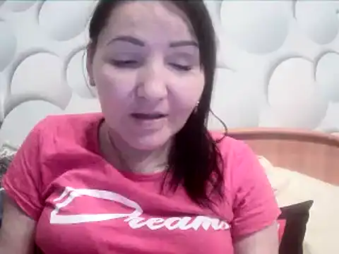 ClaireSunset online show from April 2026 06:17:01 PM