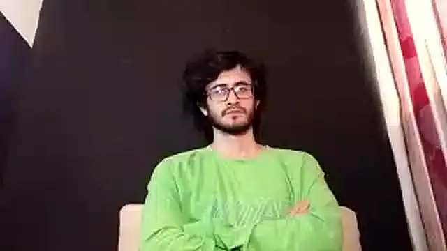 Loggan donnelly online show from November 2025 06:50:02 PM