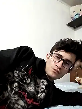 Loggan donnelly online show from December 2025 08:58:01 PM