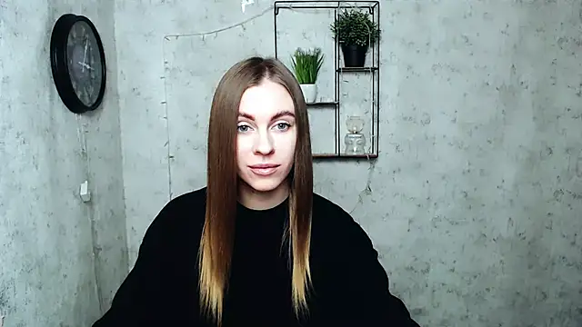 Snapshot of AlisaCatty_ chatting on December 2024 07:32:01 AM AlisaCatty online show from December 2024 07:32:01 AM