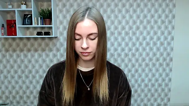 Snapshot of AlisaCatty_ chatting on December 2024 08:22:02 AM AlisaCatty online show from December 2024 08:22:02 AM