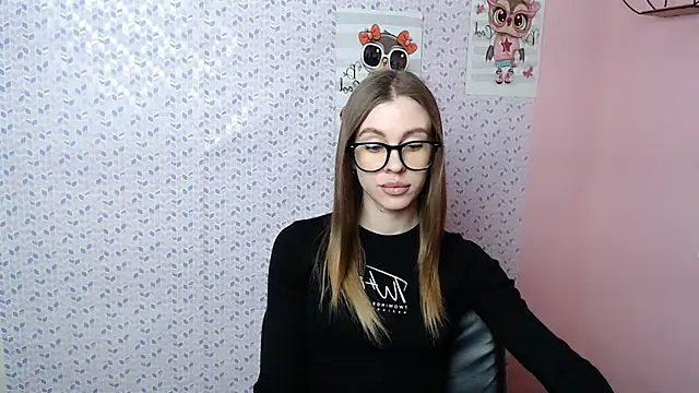 Snapshot of AlisaCatty_ chatting on January 2025 01:10:01 PM AlisaCatty online show from January 2025 01:10:01 PM