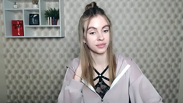 Snapshot of AlisaCatty_ chatting on March 2025 10:28:02 AM AlisaCatty online show from March 2025 10:28:02 AM