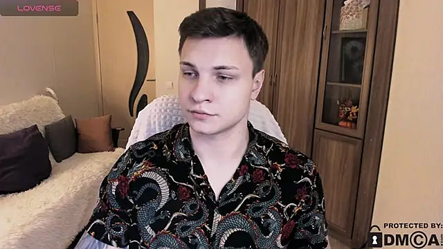 handsome guy01 online show from November 2025 07:46:02 PM