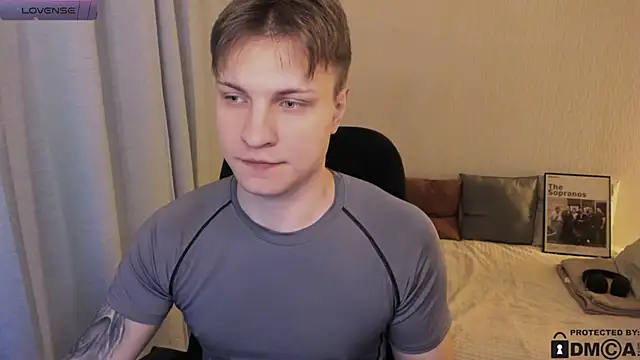 handsome guy01 online show from February 2026 09:53:02 PM