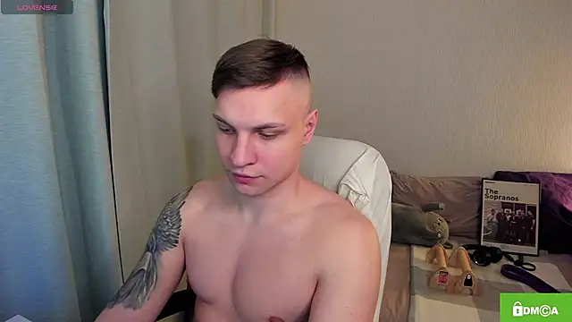 handsome guy01 online show from April 2026 06:46:01 PM