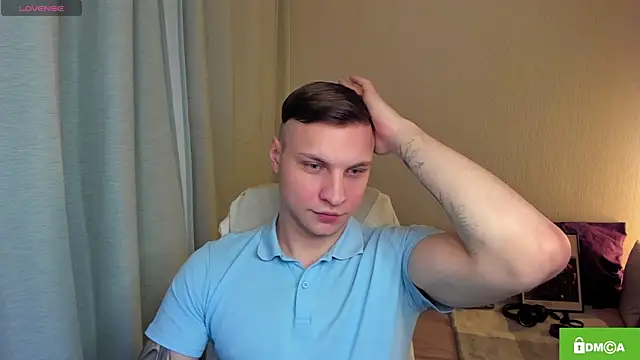 handsome guy01 online show from April 2026 07:58:02 PM