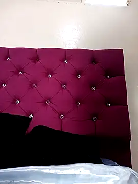 Snapshot of tiffany_Bitch chatting on October 2025 09:21:02 PM tiffany Bitch online show from October 2025 09:21:02 PM