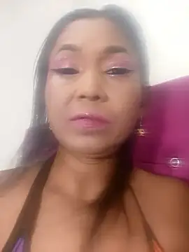 Snapshot of tiffany_Bitch chatting on January 2026 11:17:01 PM tiffany Bitch online show from January 2026 11:17:01 PM