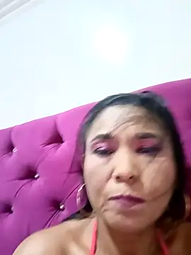 Snapshot of tiffany_Bitch chatting on February 2026 12:07:01 AM tiffany Bitch online show from February 2026 12:07:01 AM