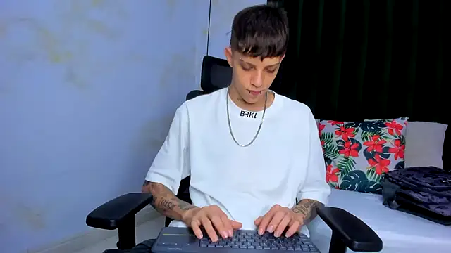 Adam hard  online show from January 2025 07:49:01 PM