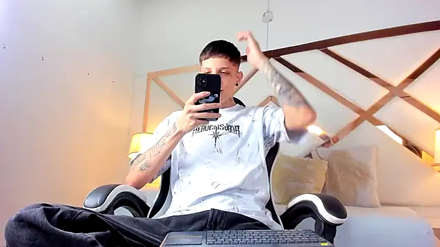 Adam hard  online show from September 2025 08:35:02 PM