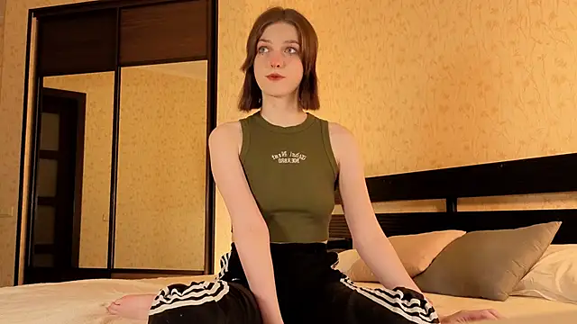 Sweet Paradox online show from November 2025 12:13:01 AM