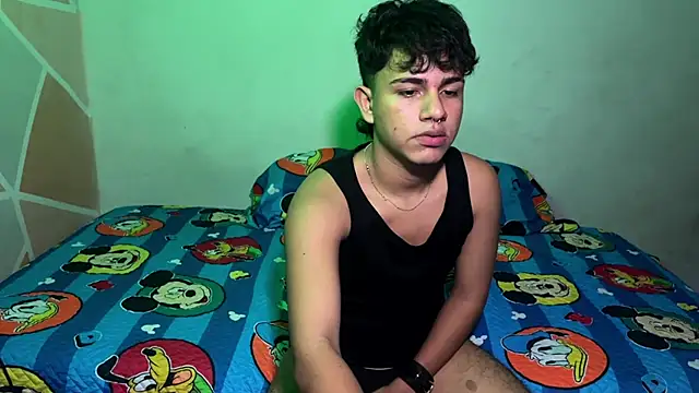 neit04 online show from September 2025 09:59:02 PM