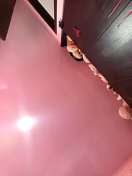 Hanna Kinsley online show from September 2025 05:04:02 PM